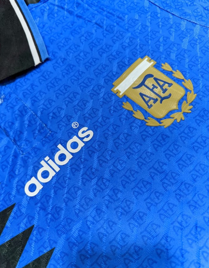 Foto 2 — SELEÇÃO RETRO ARGENTINA VERSÃO JOGADOR 94