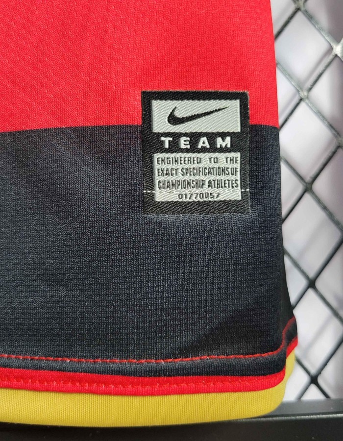 Foto 5 — RETRO FLAMENGO 09/10  l UNIFORME NOME ADRIANO 10