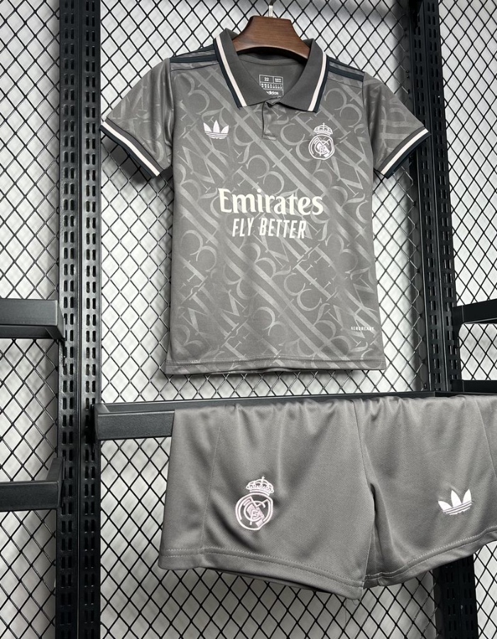 Foto 3 — REAL MADRID III 24/25