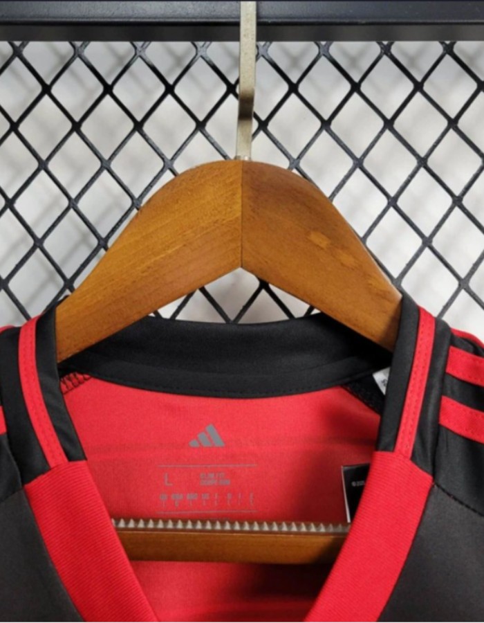 Foto 3 — KIT INFANTIL FLAMENGO HOME I 25/26