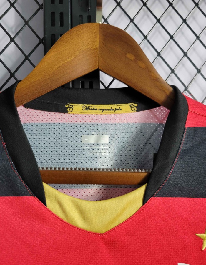 Foto 6 — RETRO FLAMENGO 09/10  l UNIFORME NOME ADRIANO 10